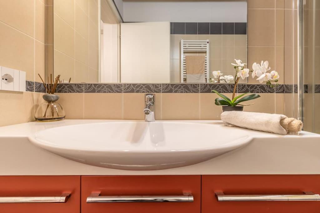 Residenza Angels @Piazzadelleerbe Appartement Verona Buitenkant foto