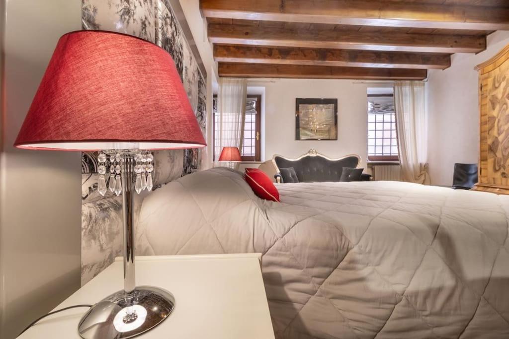 Residenza Angels @Piazzadelleerbe Appartement Verona Buitenkant foto