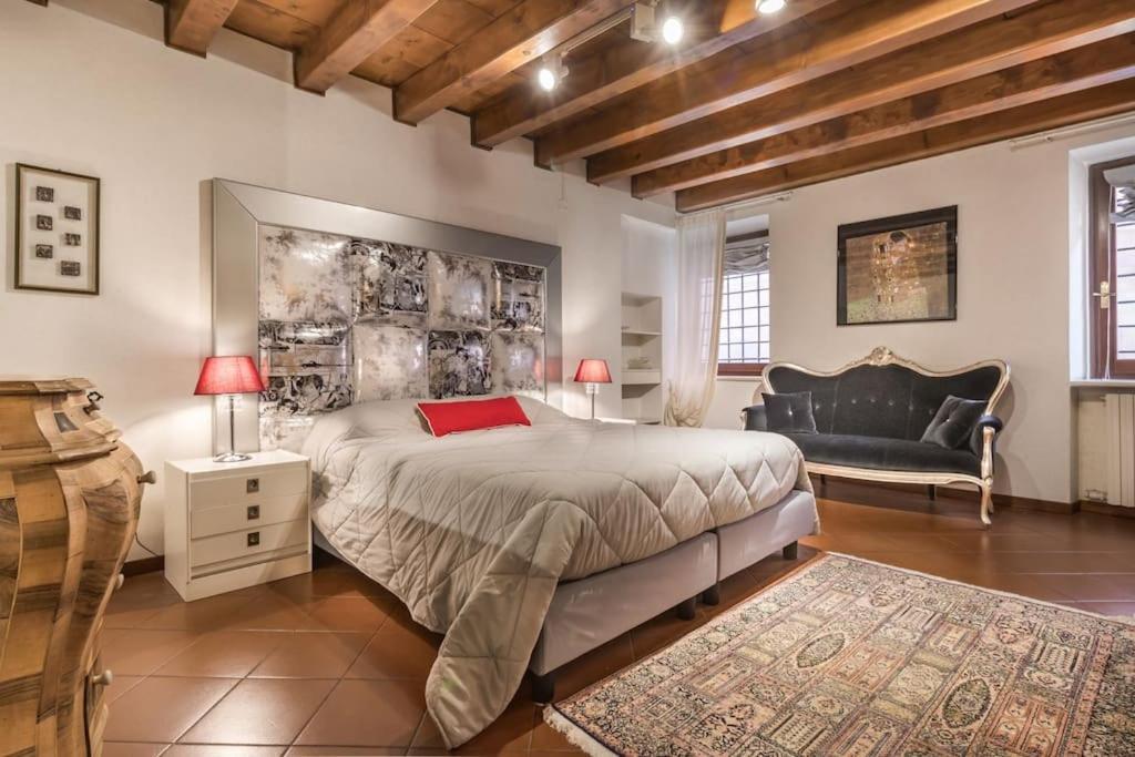 Residenza Angels @Piazzadelleerbe Appartement Verona Buitenkant foto